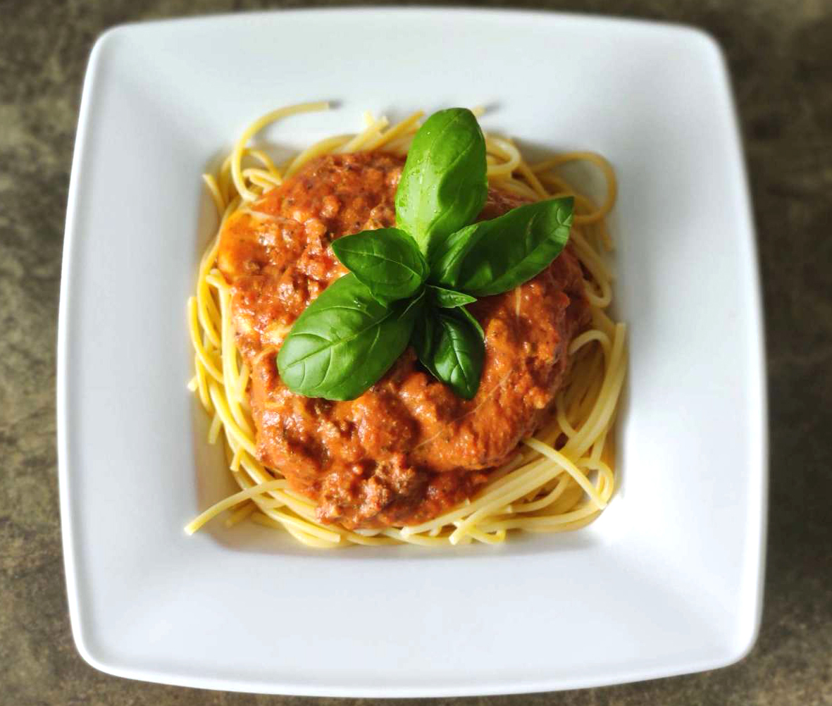 Razowe spaghetti alla bolognese