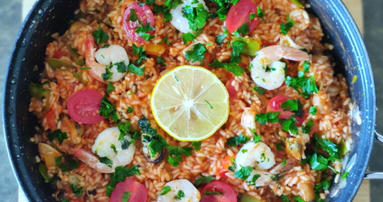 Paella z owocami morza