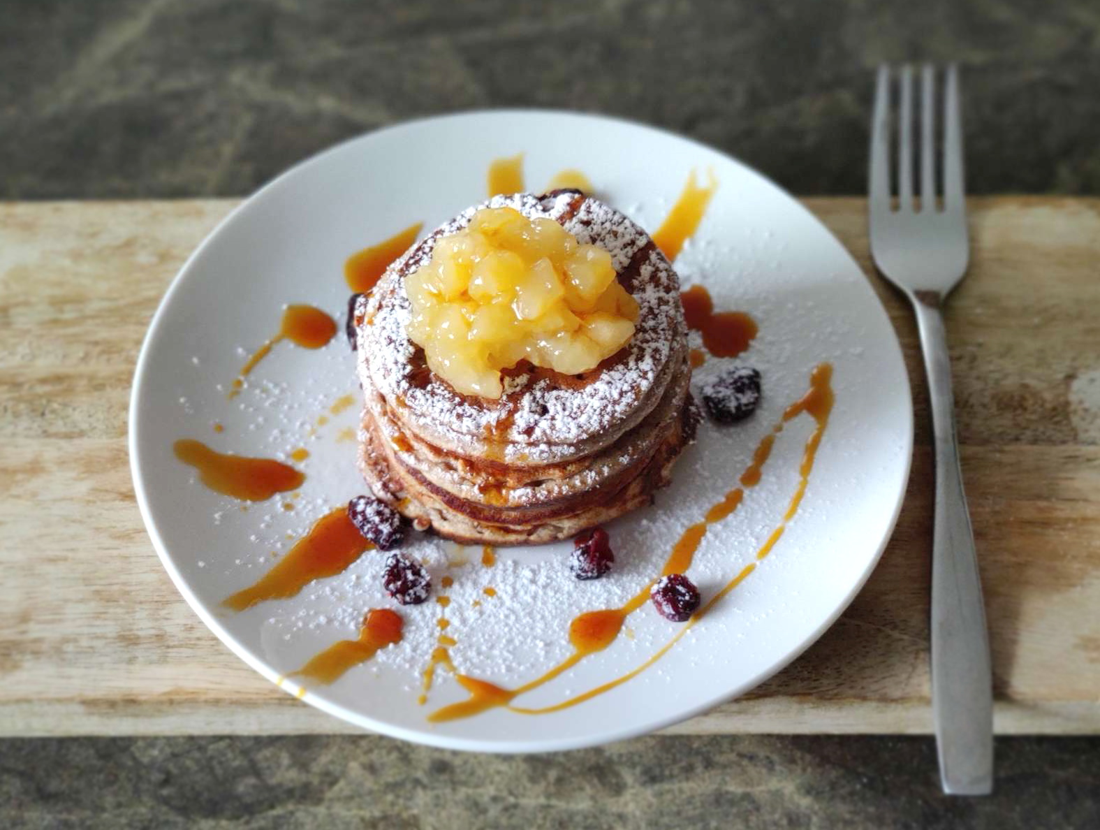 Żytnie pancakes z cynamonem na kefirze